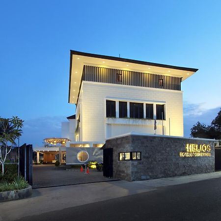 Helios Hotel Bone Watampone Buitenkant foto