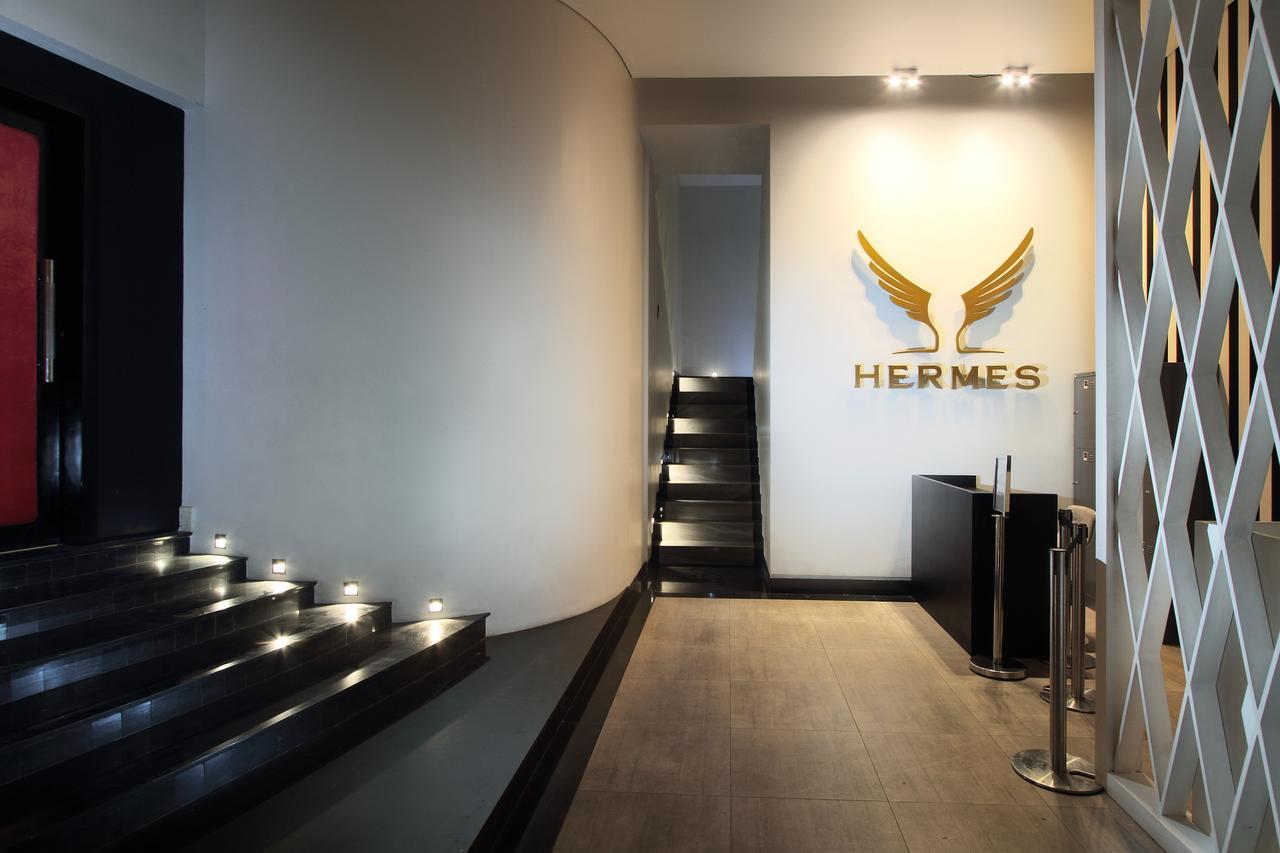 Helios Hotel Bone Watampone Buitenkant foto